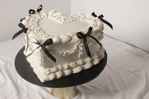 Black Bows Vintage Heart