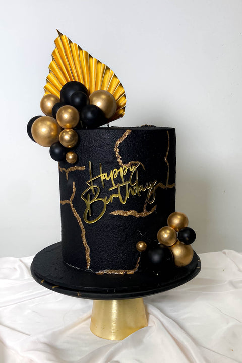 Black and Gold Crackle Cake