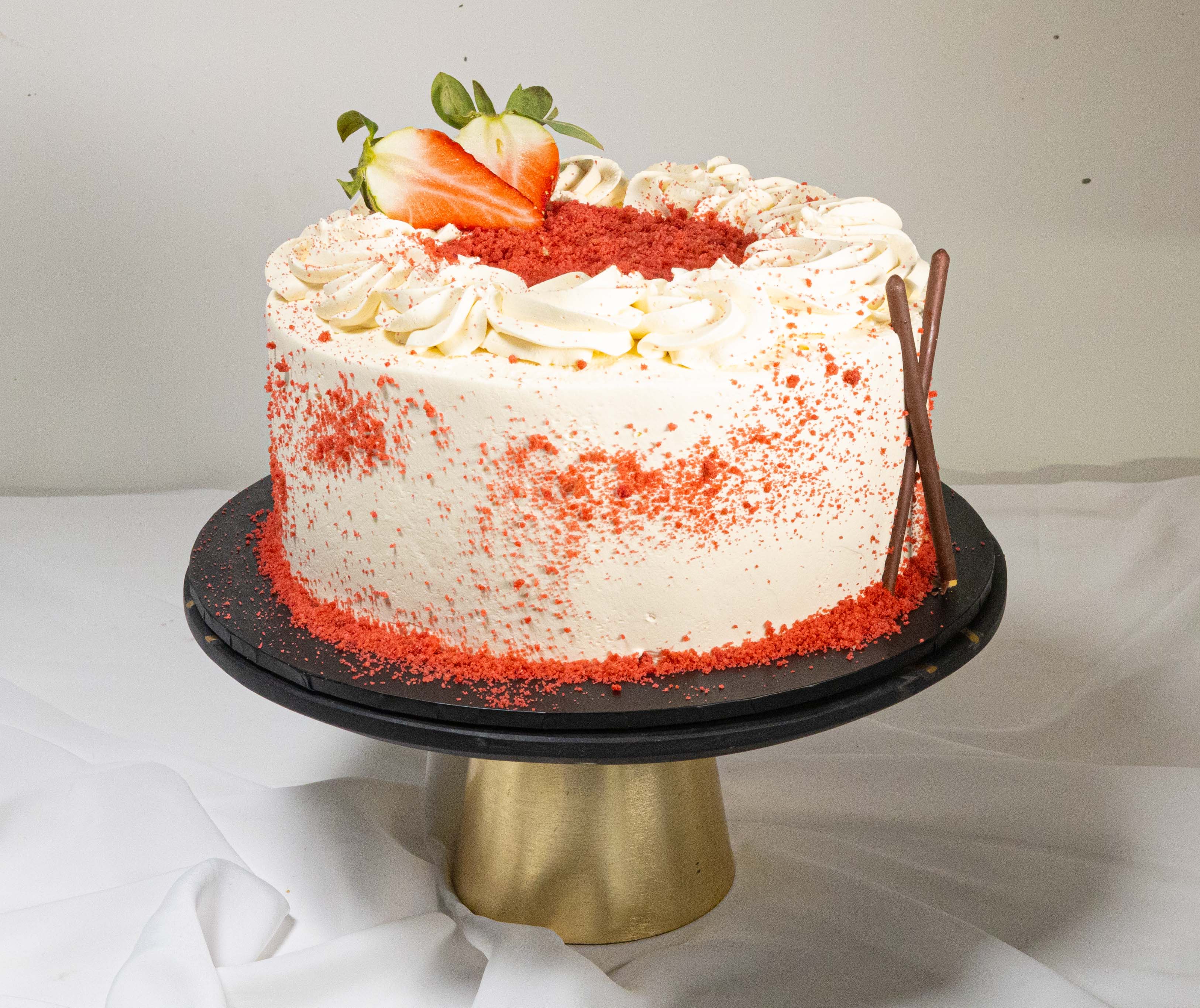 Strawberry Cake UK | London Delivery | Book a Cake